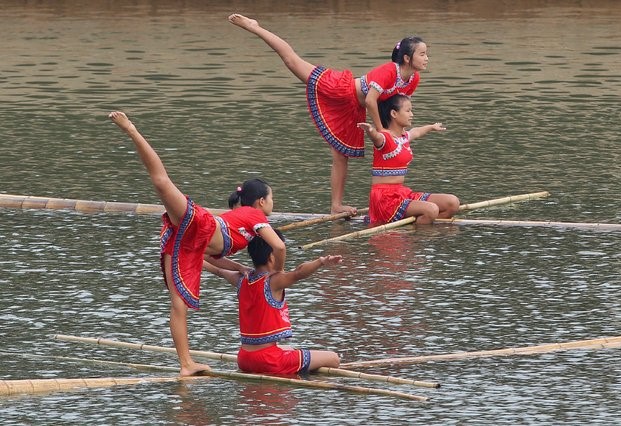 The Ancient Art of Bamboo Drifting